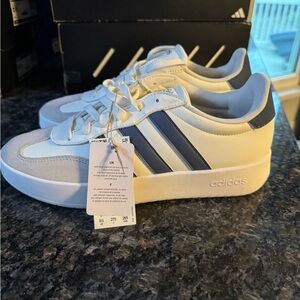 Adidas Men's Barreda Shoes Sneakers Off White Preloved Ink Gray JR1318 Sz 9.5